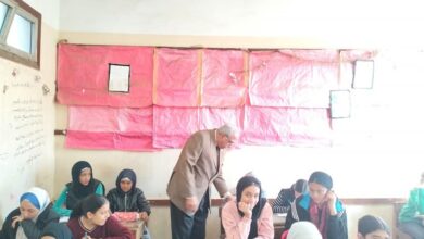 مدير التربية والتعليم بالقليوبية يتابع امتحانات الفصل الدراسي الأول