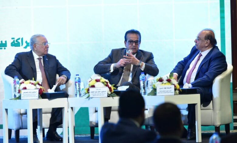 الدكتور خالد عبد الغفار