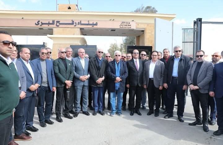 أبرز تصريحات الدكتور أيمن عاشور خلال زيارته التفقدية لمعبر رفح برفقة مجموعة من رؤساء الجامعات وأعضاء المجلس الأعلى للمستشفيات الجامعية