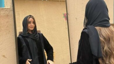 هنا الزاهد بالحجاب