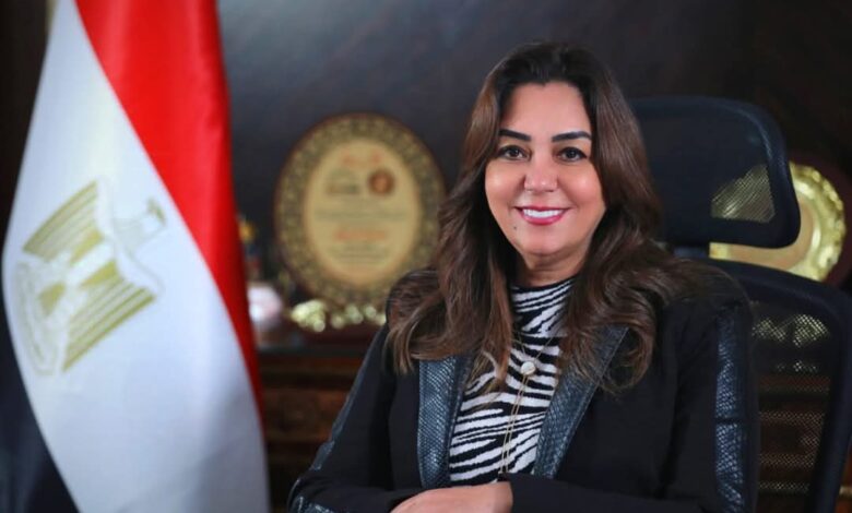 الدكتورة منال عوض