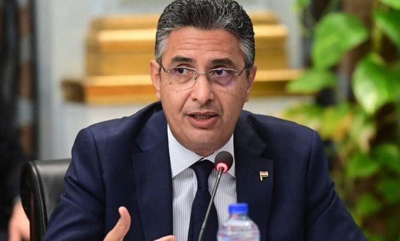 وزير التموين والتجارة الداخلية