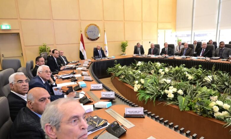اجتماع وزير الصناعة والنقل