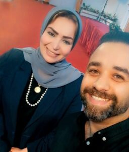 الفنان علاء طلبة والدكتورة فاتن عزازي