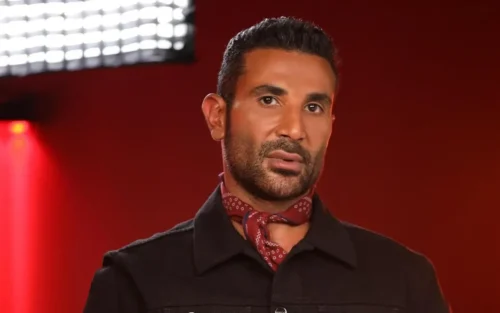 أحمد سعد يكشف تفاصيل سرقة والدته